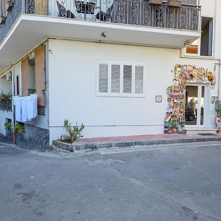 Il Muro Vecchio Studios Giardini Naxos Eksteriør billede